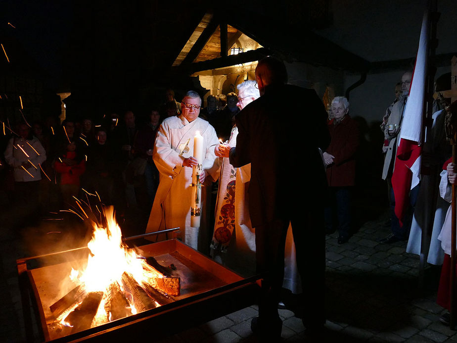 Lumen Christi - Auferstehungsmesse in St. Crescentius (Foto: Karl-Franz Thiede)